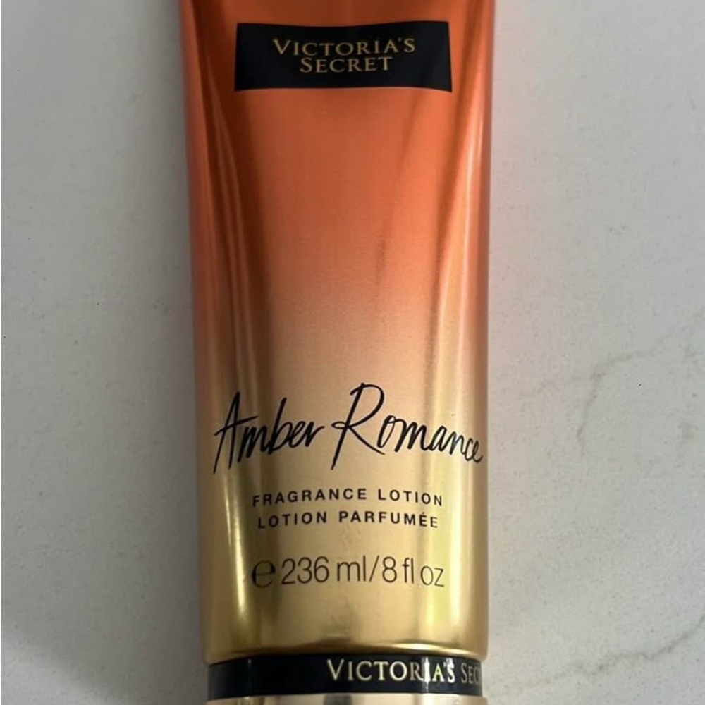Victoria's Secret Amber Romance Lotion - Orange and Gold